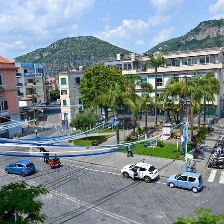 L'Aurora Azzurra -Luxury Suites Sorrento Coast П'яно-ді-Сорренто Екстер'єр фото